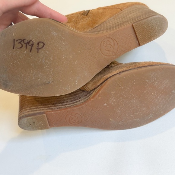 Lucky brand suede wedge lace-up ankle boot/ bootie 🍂 - Picture 4 of 8